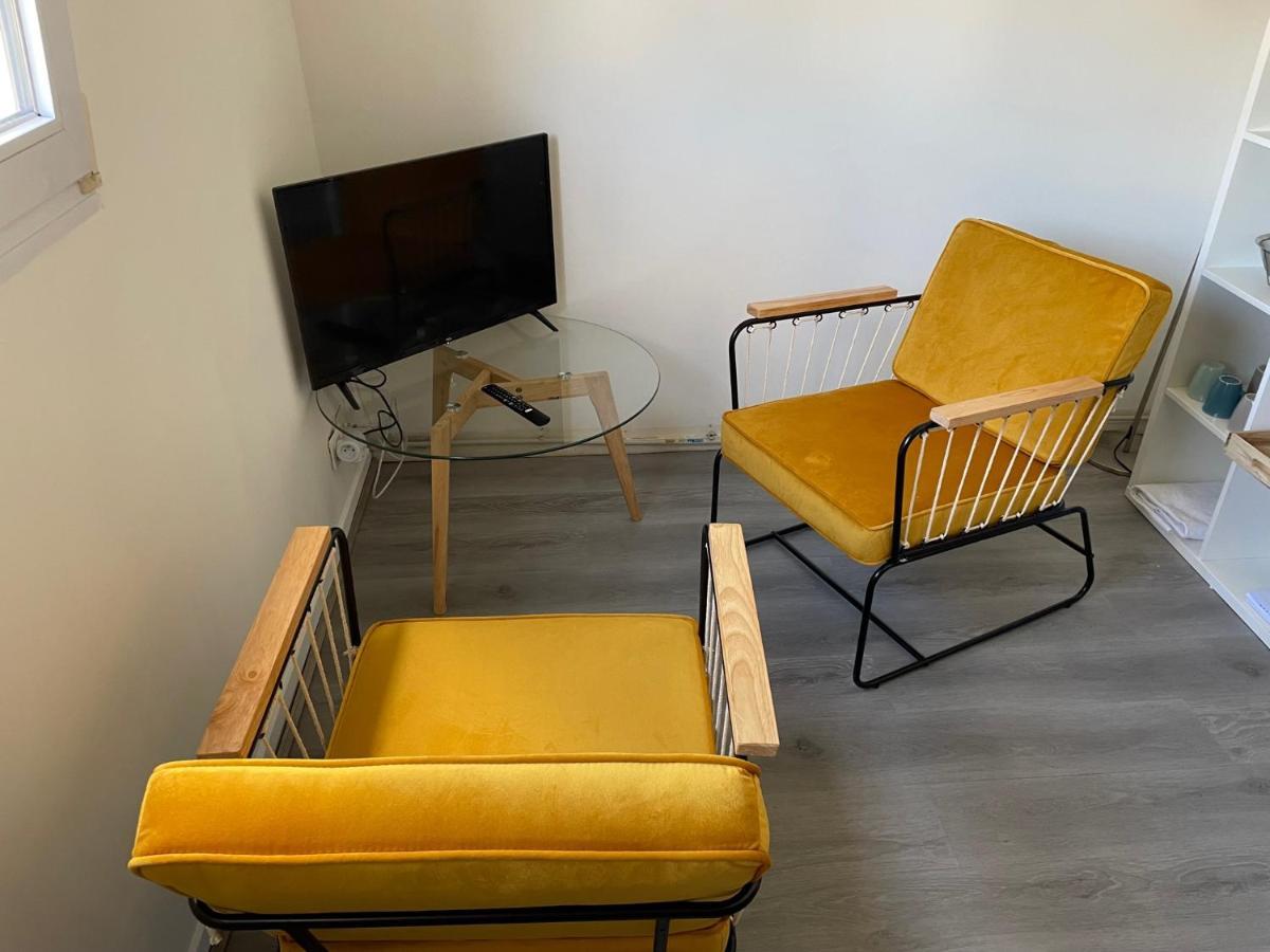 Immeuble Les Perdrix Apartamento Quimper Exterior foto