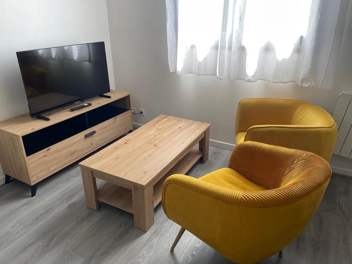 Immeuble Les Perdrix Apartamento Quimper Exterior foto