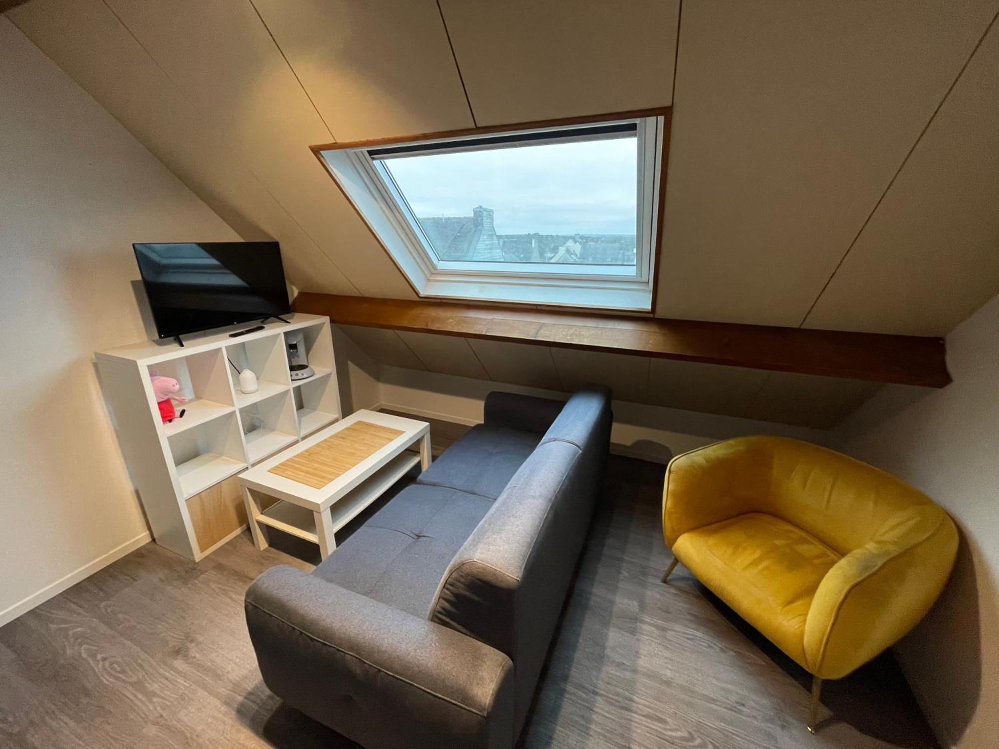 Immeuble Les Perdrix Apartamento Quimper Exterior foto
