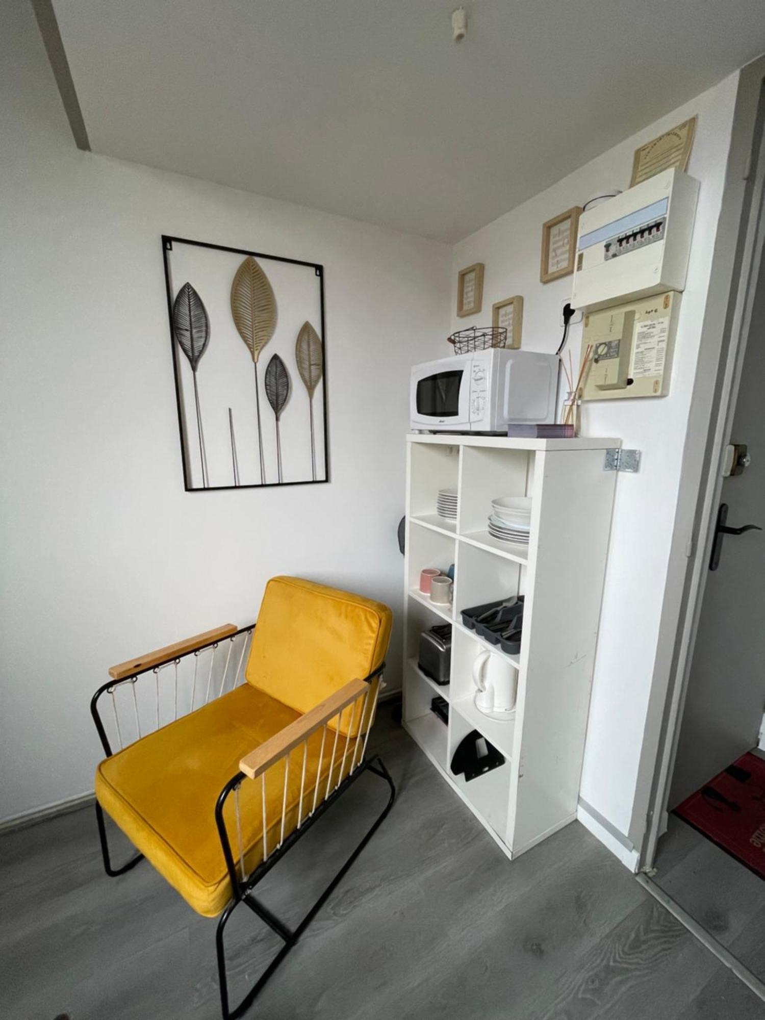 Immeuble Les Perdrix Apartamento Quimper Exterior foto