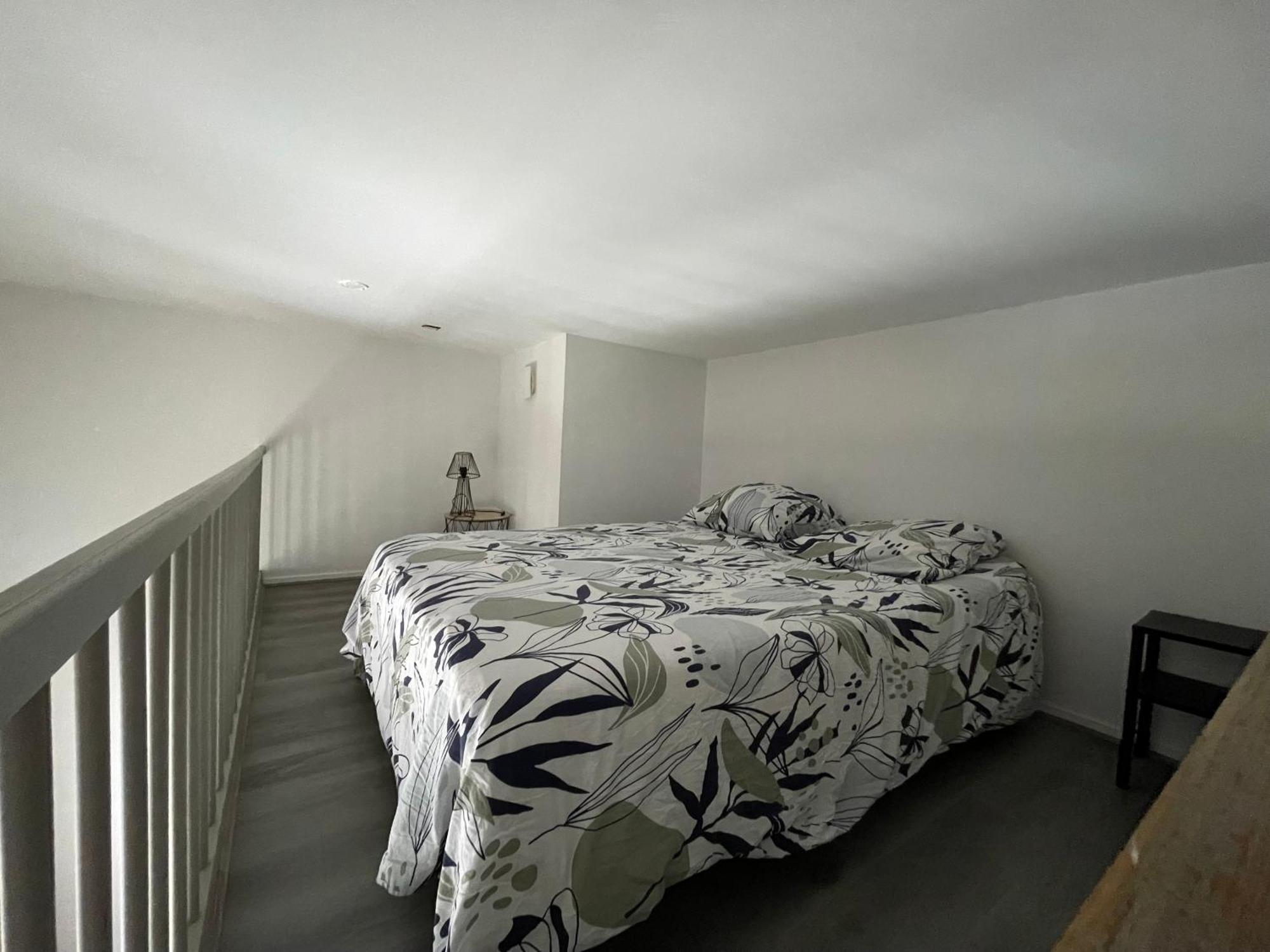 Immeuble Les Perdrix Apartamento Quimper Exterior foto